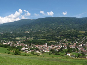 Гостиница Au pied des Alpes  Вонаве-ле-О